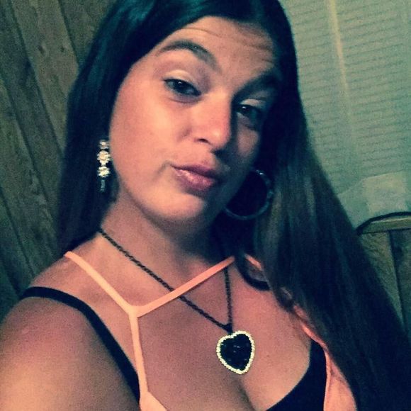 Meet your Posher, Jessica - Picture 1 of 1